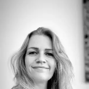Sara Langvik Derrick
