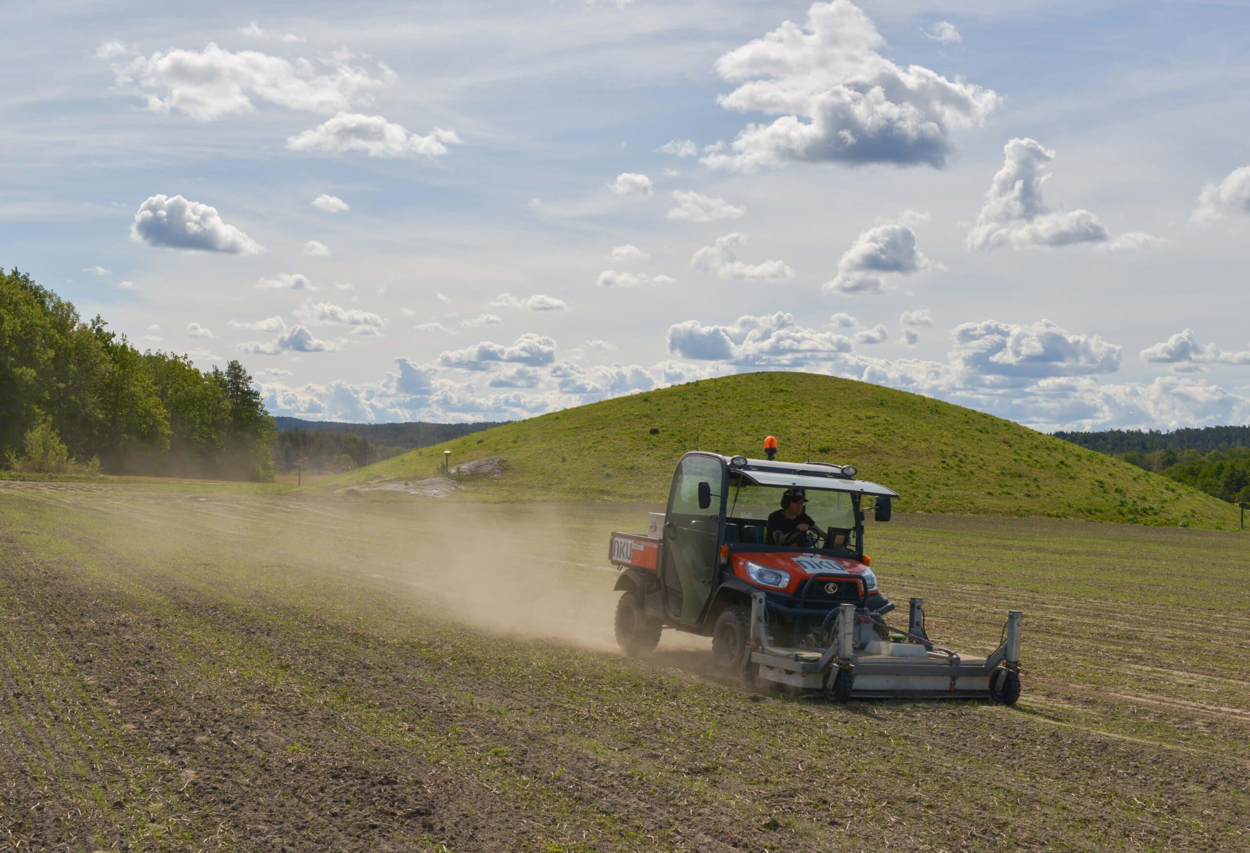 En av NIKUs georadarmaskiner i arbeid på Jellestad