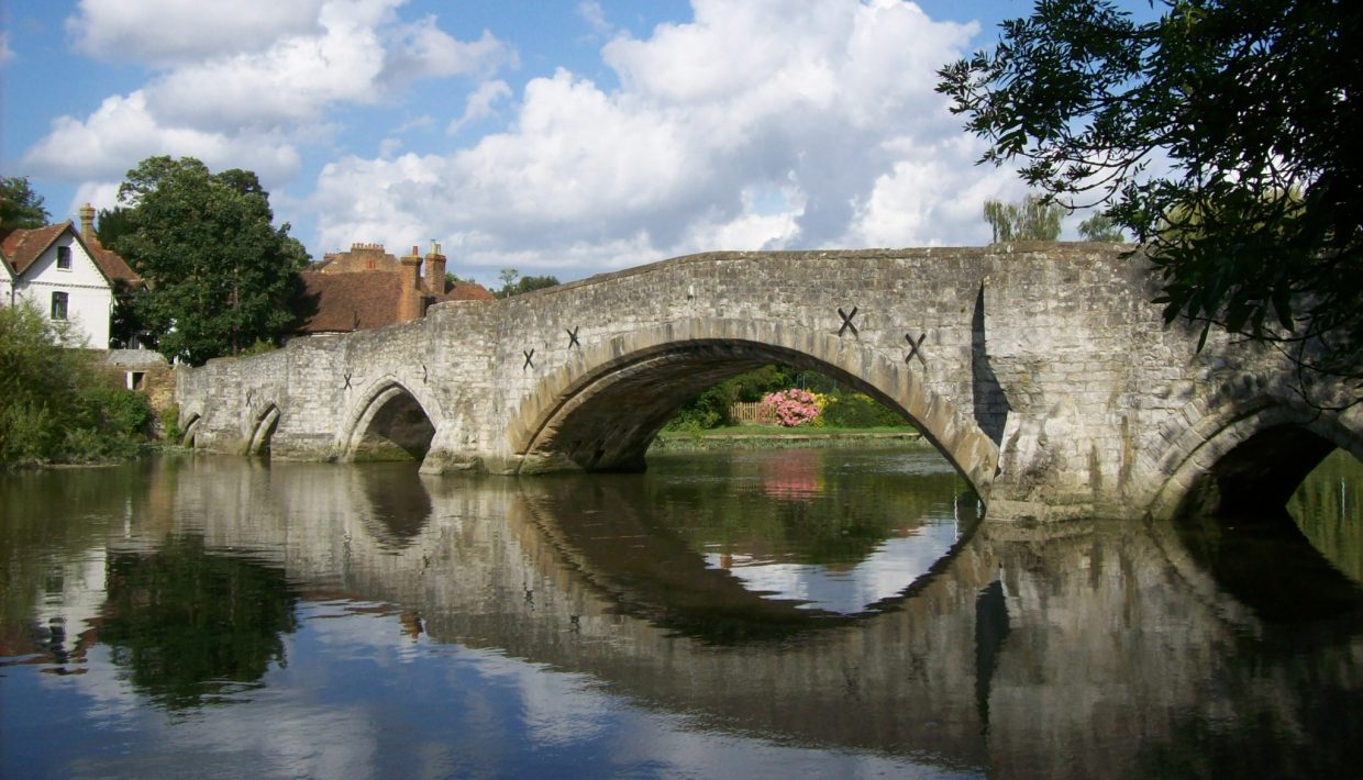 Medieval_bridge,_Aylesford_2_Wikimedia commons