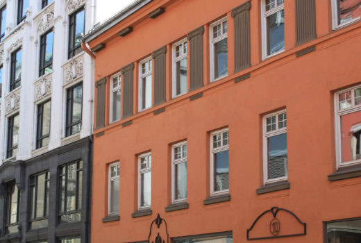 Veilederen er utviklet i prosjektet CulClim, som et samarbeid mellom SINTEF Byggforsk og Norsk institutt for kulturminneforskning (NIKU).