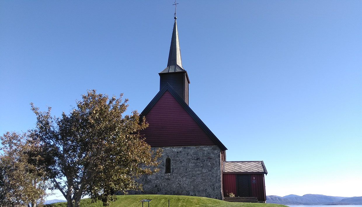 Edøy kirke