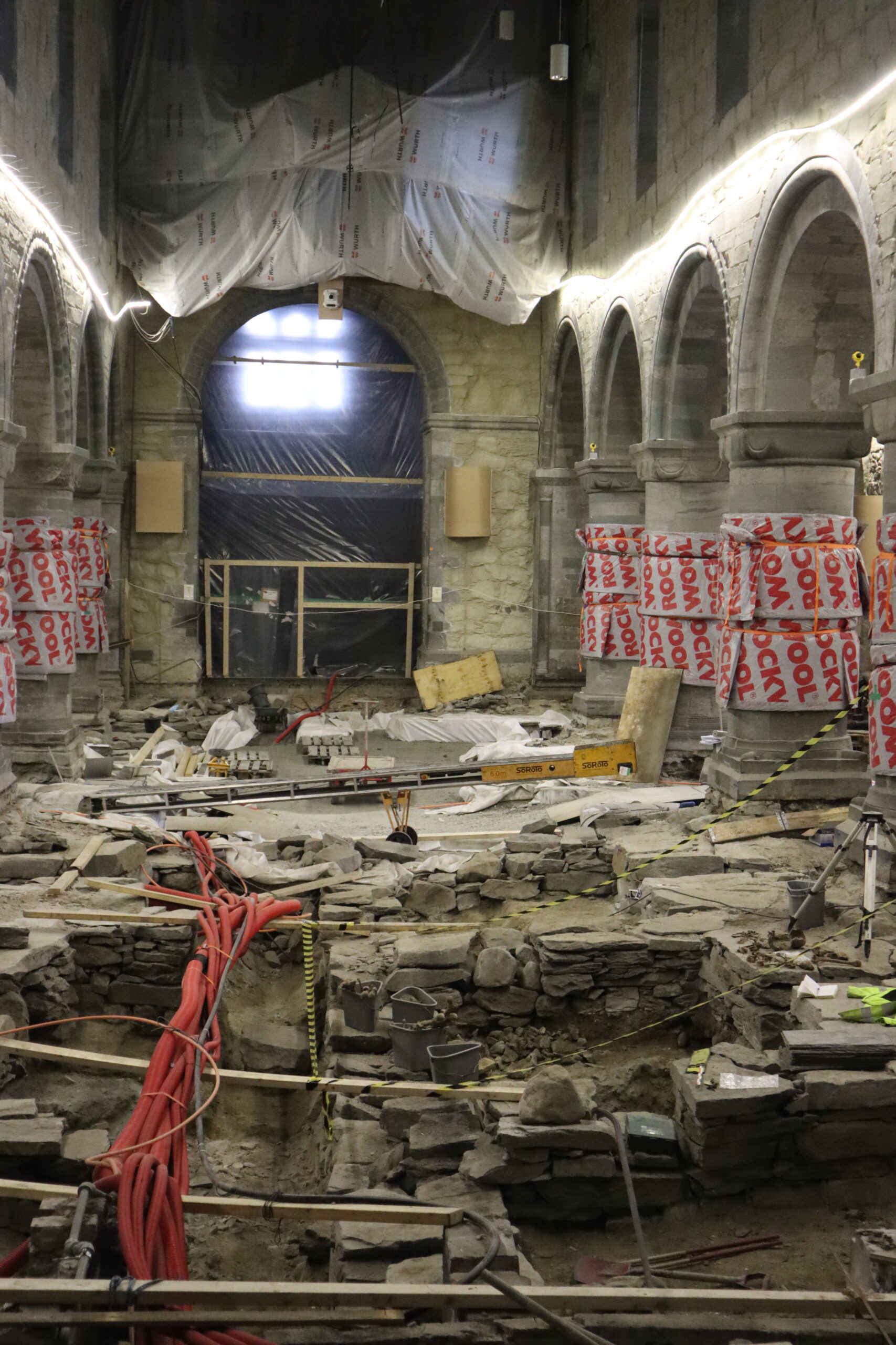 Under gulvet i Stavanger domkirke