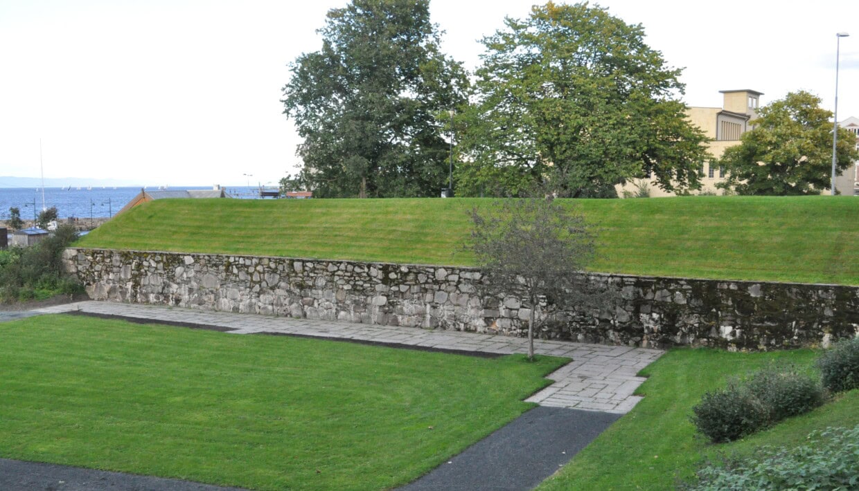 Deler av Kongens bastion på Skansen i Trondheim.