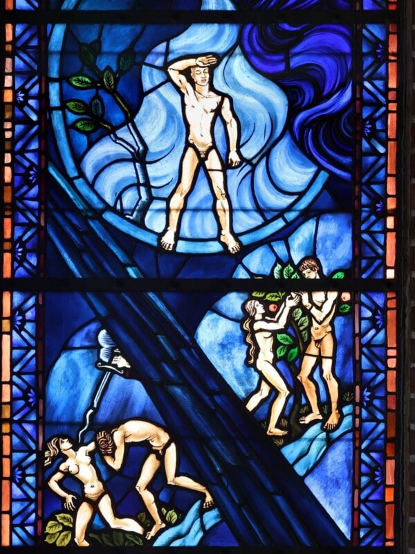 Glassmaleri i Trefoldighetskirken, Oslo